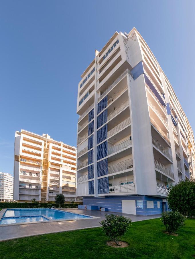 Algarve Beach Vibes Apartment, Wifi, Pool, Ac, Bbq Portimão Exteriör bild